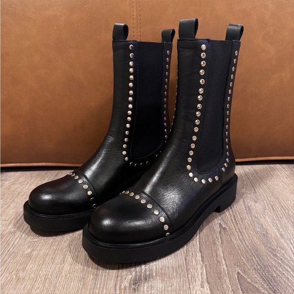 SAINT + SOFIA Black Leather Silver Studded Chelsea Boots Size 38 (US 7) LIKE NEW - Picture 2 of 14